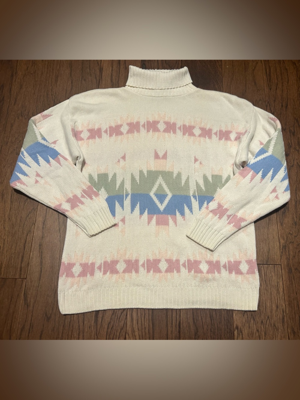 Babette and Partners Cream Aztec-Pattern Turtleneck Sweater - Women's Large
